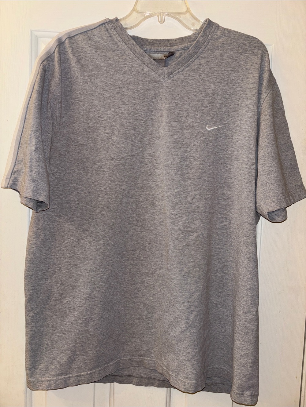 Nike Men's Gray V-Neck Short Sleeve Shirt L EUC